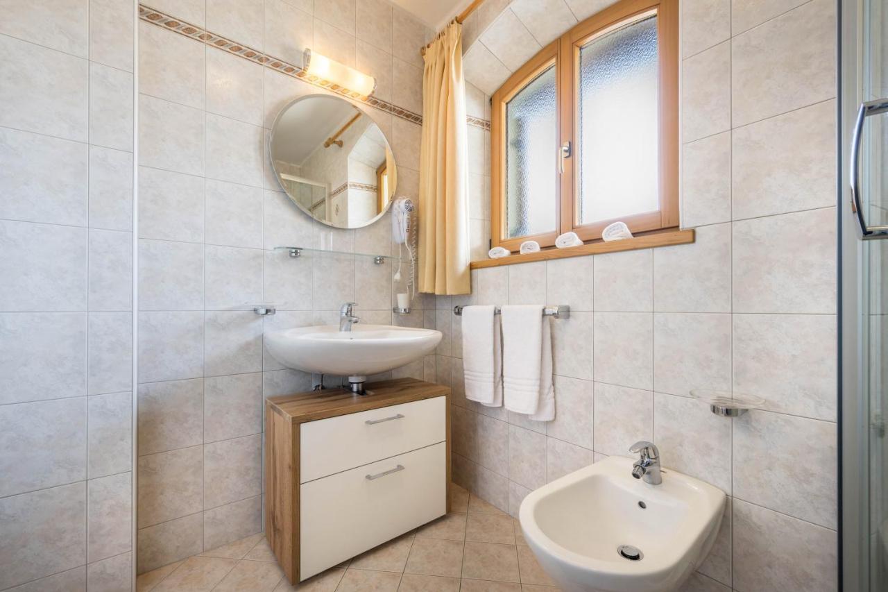 Manuel'S App Watschinger -Edelweiss Sexten Exterior foto
